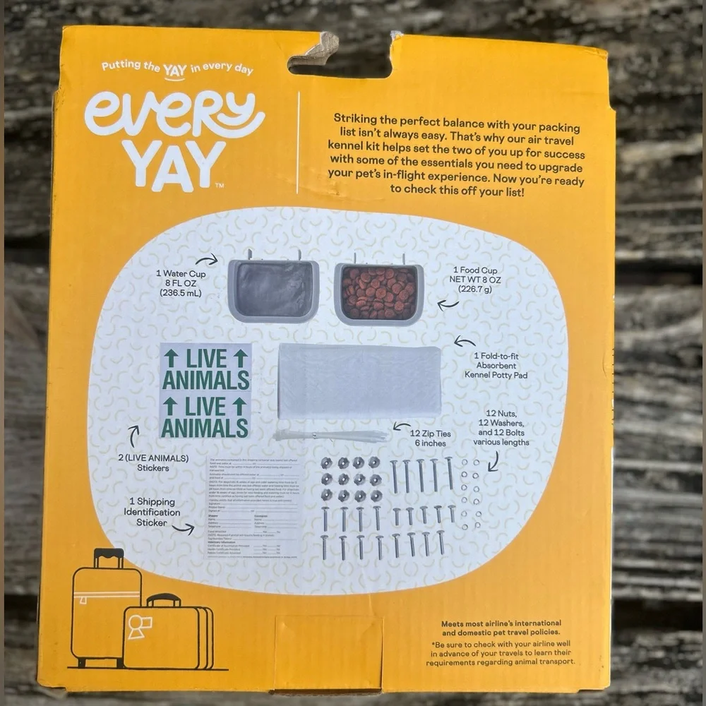 New in Box EveryYay Going Places Air Travel Dog Kennel Kit E1